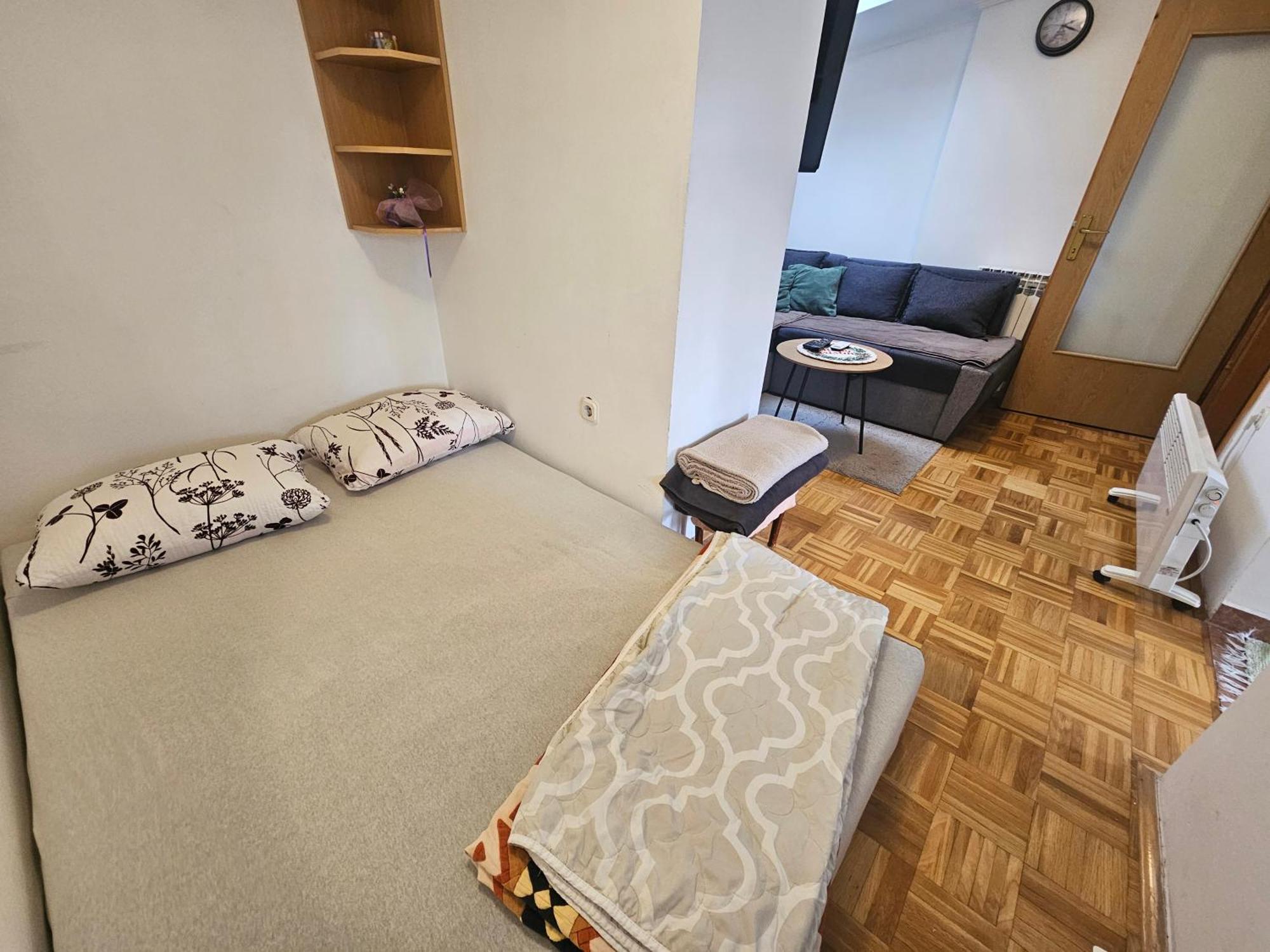 Apartman Ellye Lukavica Ngoại thất bức ảnh